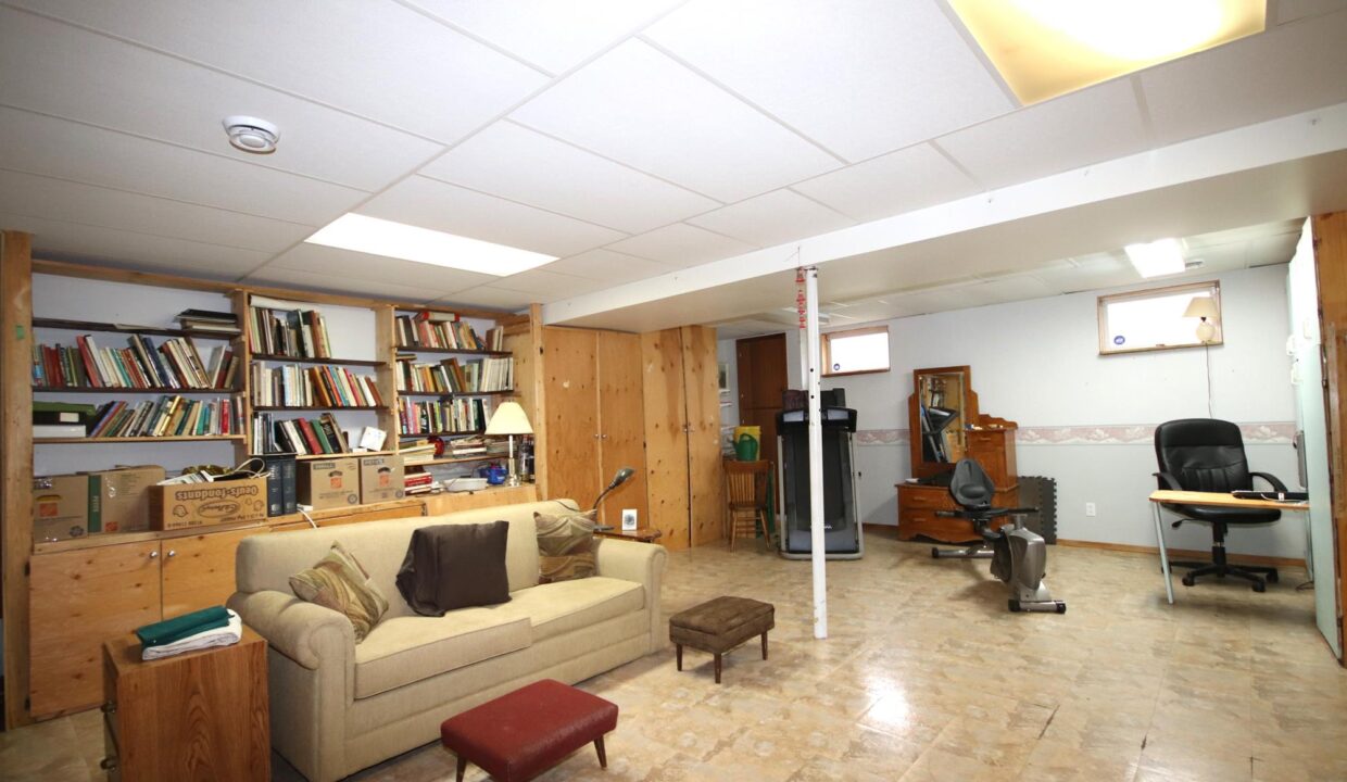 Armstrong 65 4th St NW Carman SIZED (1)