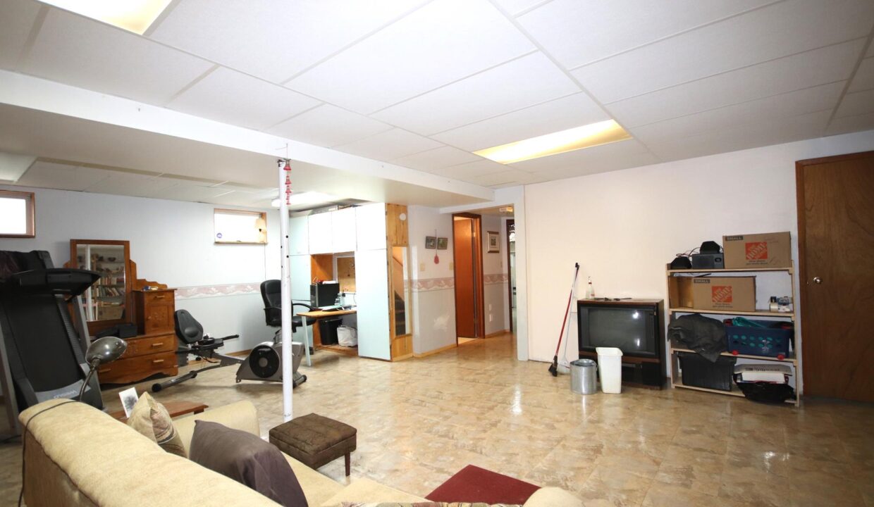 Armstrong 65 4th St NW Carman SIZED (2)