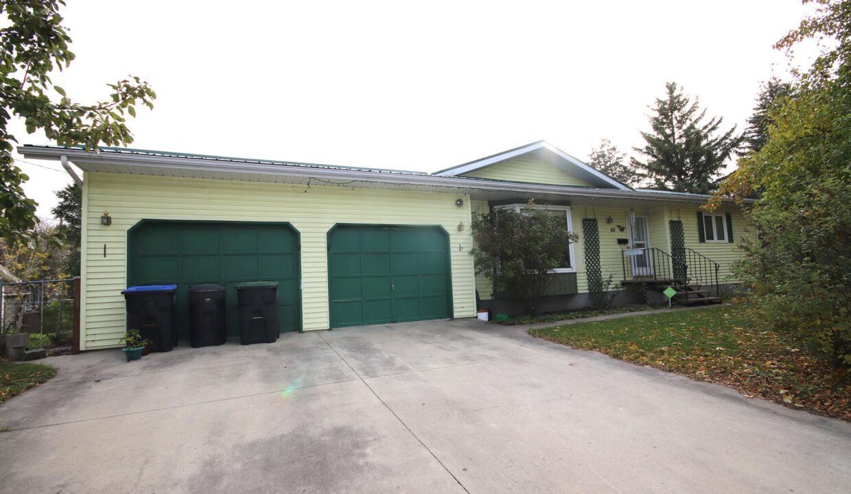 Armstrong 65 4th St NW Carman SIZED (6)