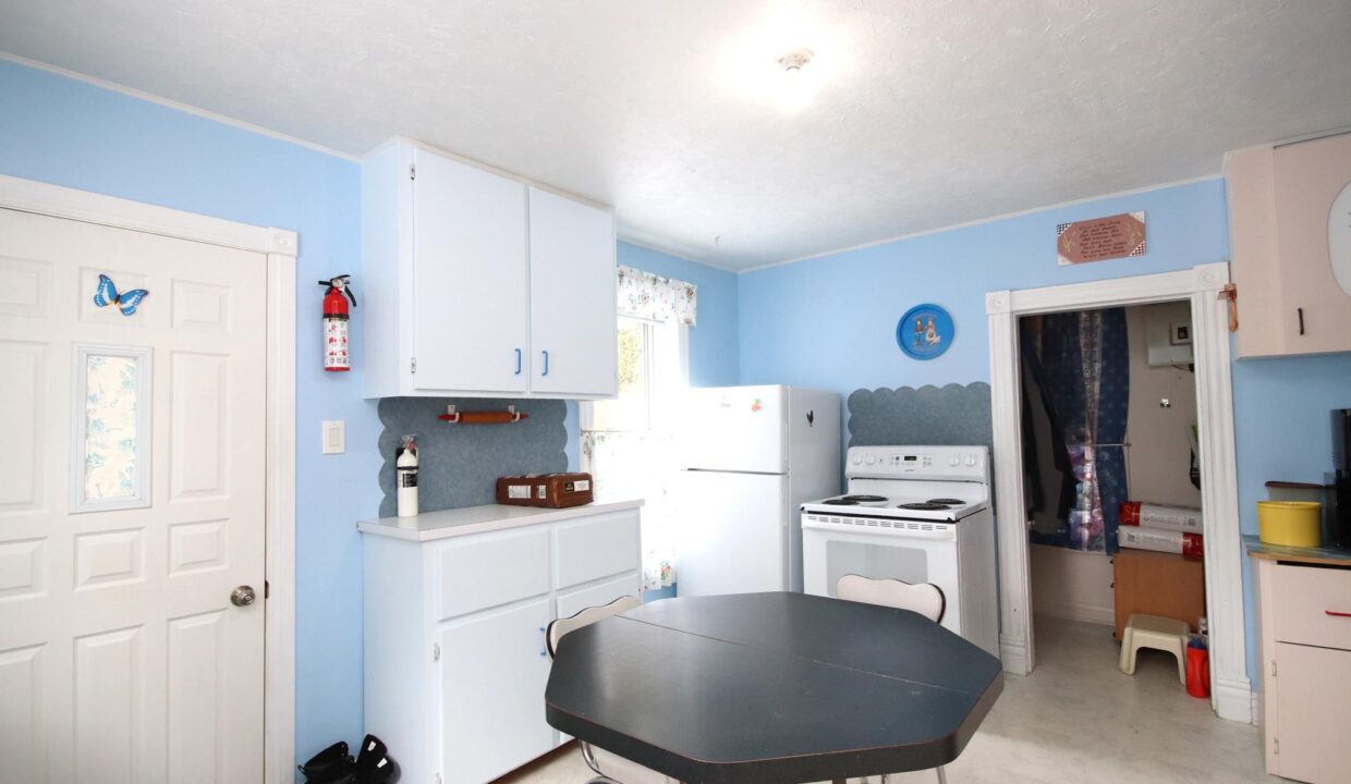 Kucharsky Sized (24)