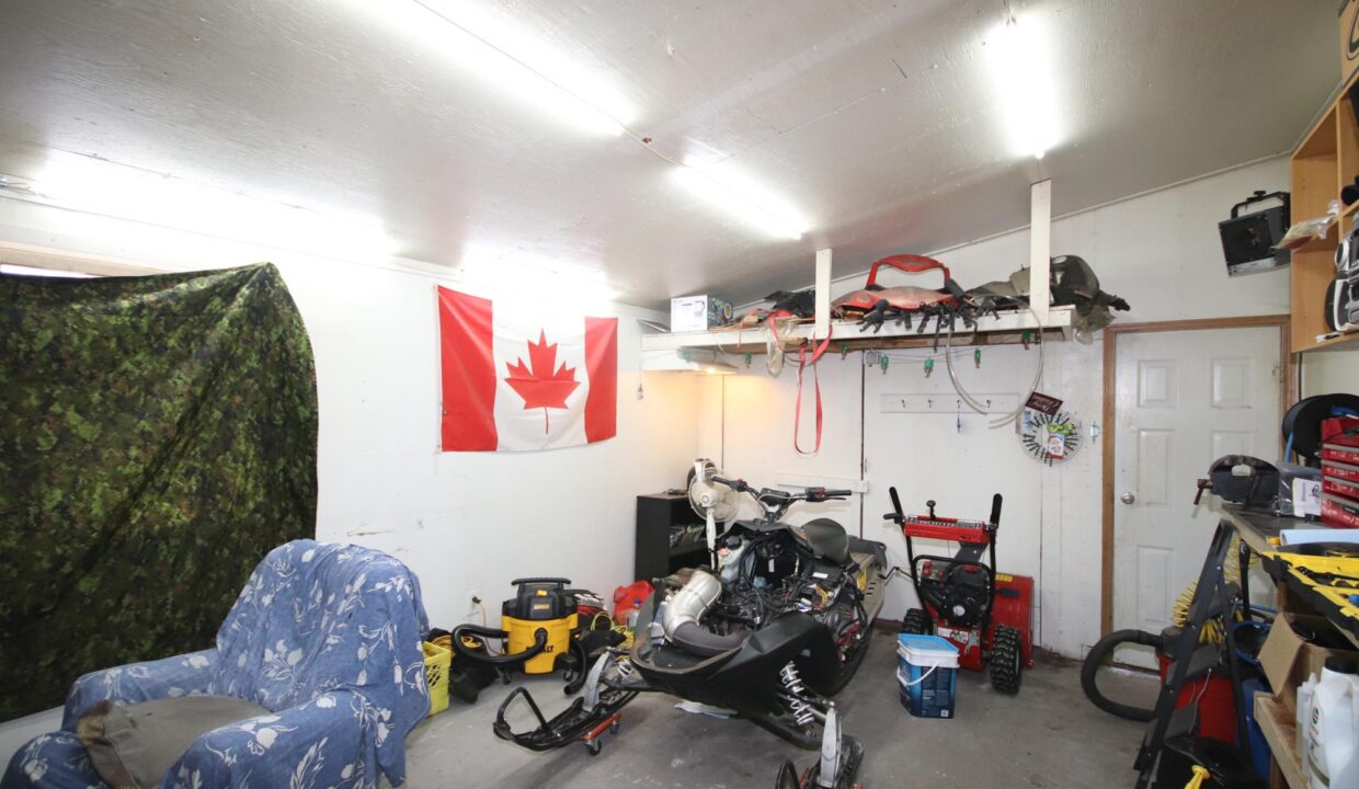 Baron Melissa Sized (25)