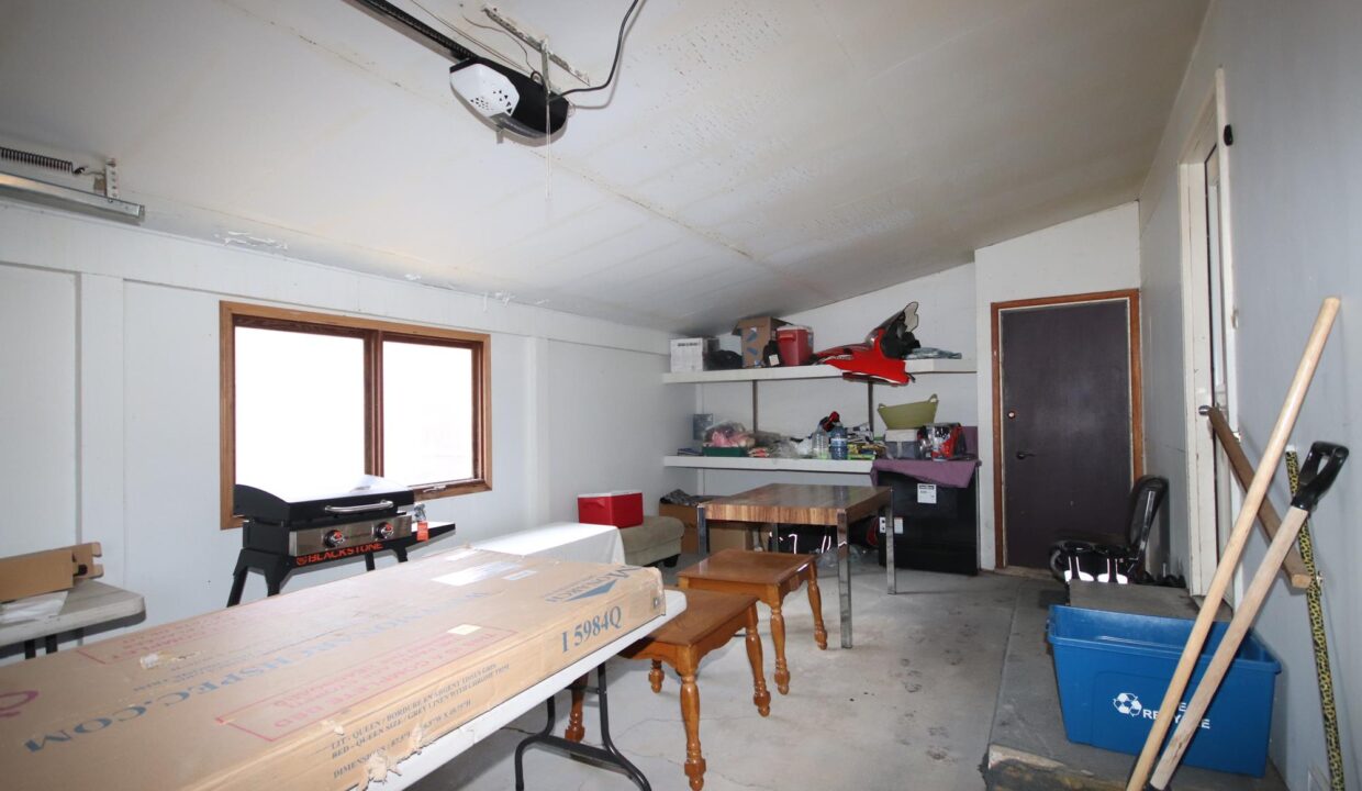 Baron Melissa Sized (27)