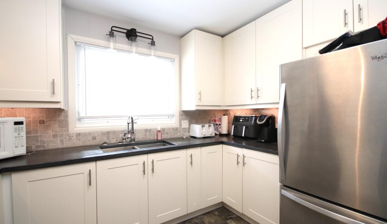 Baron Melissa Sized (37)