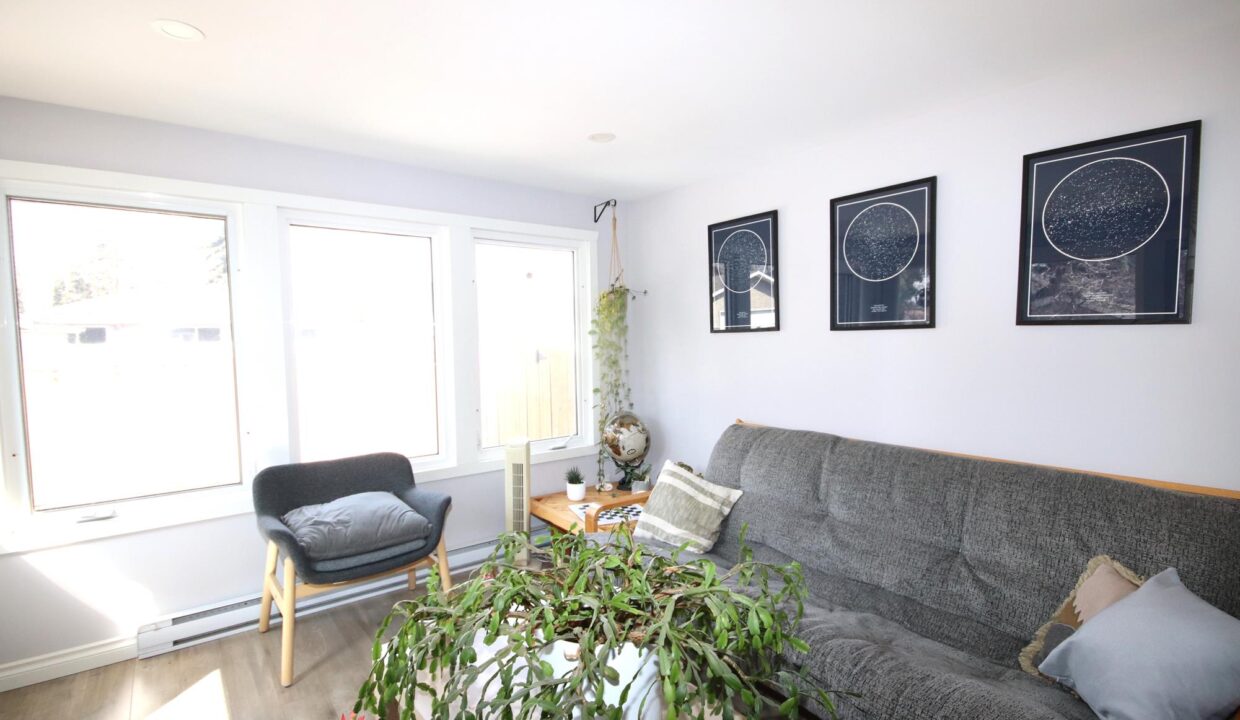 Baron Melissa Sized (50)