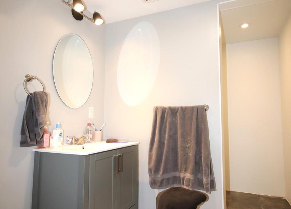 Baron Melissa Sized (59)