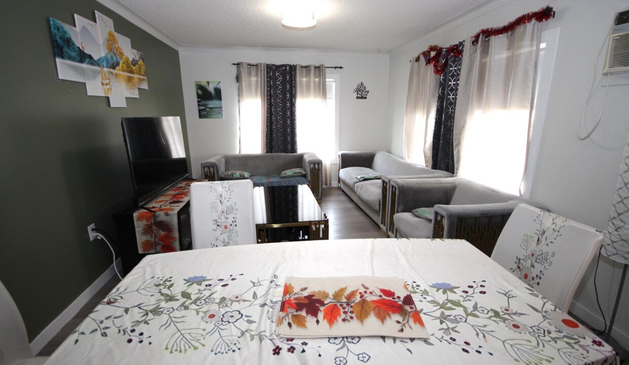Ekeh 271-1st St SW Carman 007