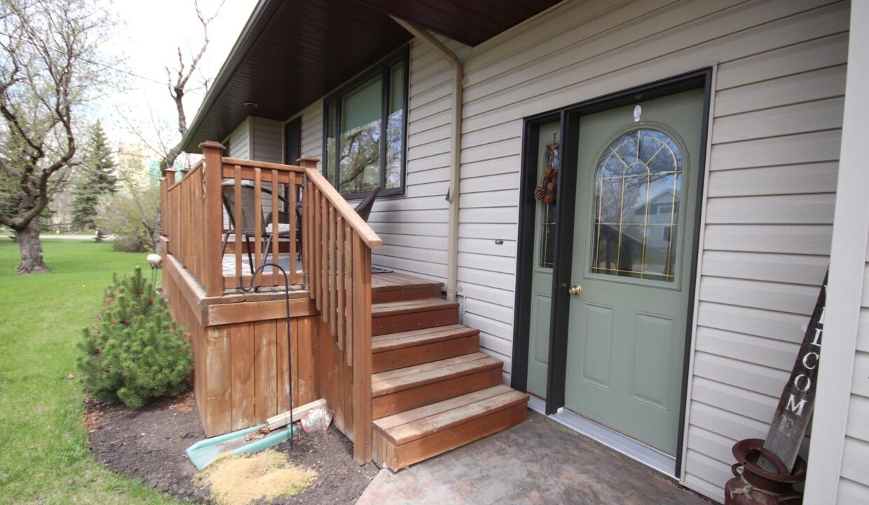 Meldrum 65 Main St S Sperling (50)