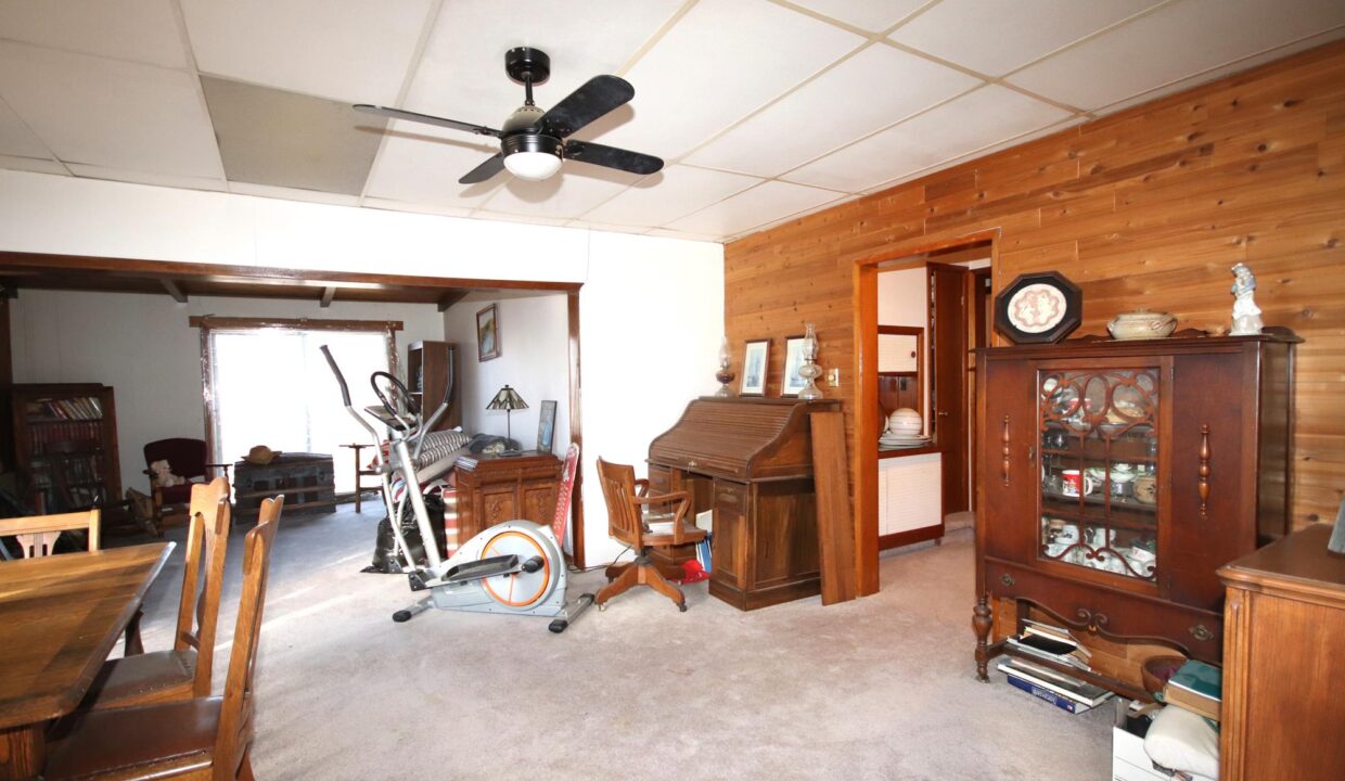Morden Beverly 27 1st St (48)